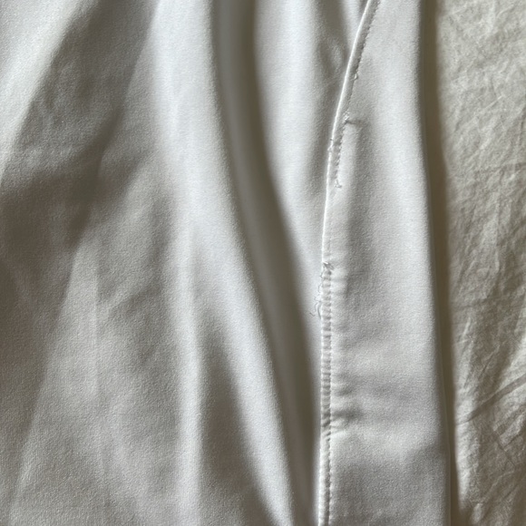 White under armour tank top - Picture 6 of 6